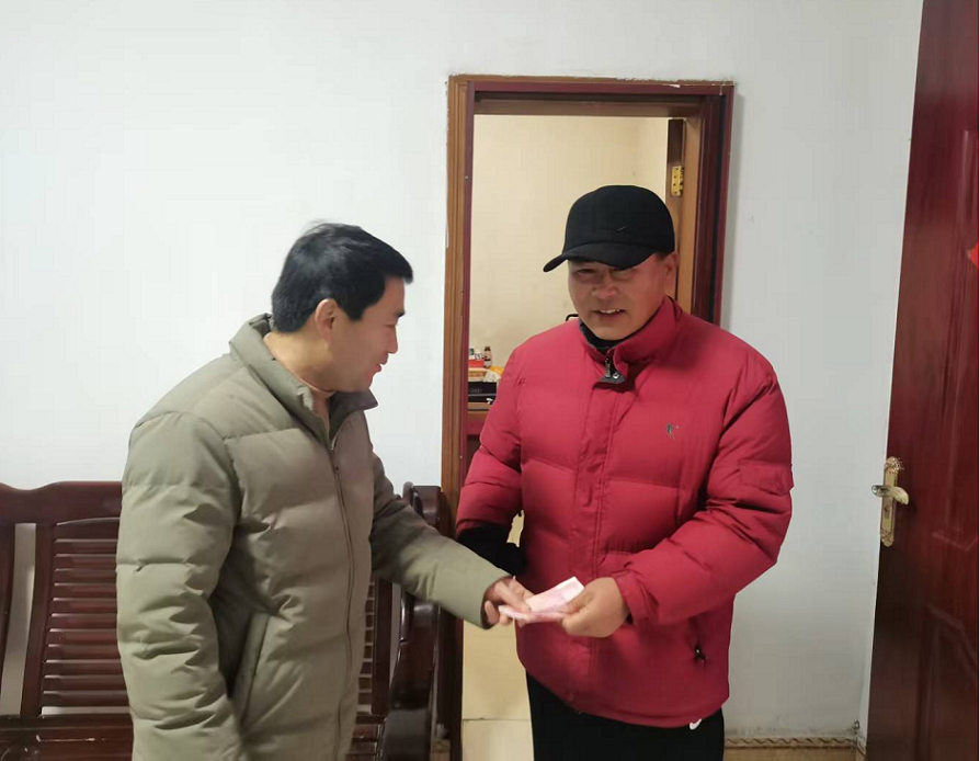 開(kāi)展“慰問(wèn)困難黨員·共筑溫暖家園”活動(dòng)